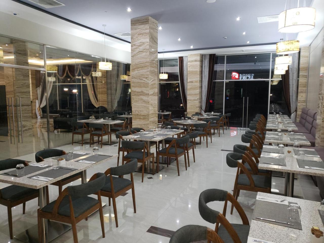 Hotel Plaza Hotel&suites