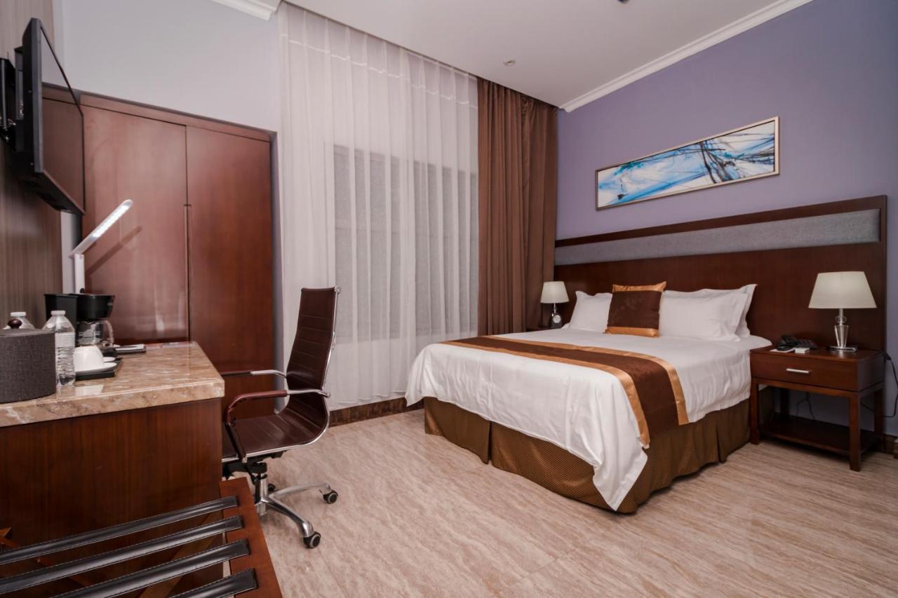 Plaza Hotel&suites Hotel David